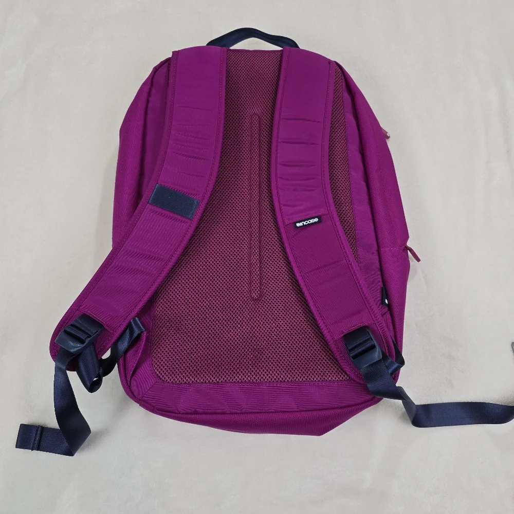 Incase laptop bag backpack - Picture 2 of 9